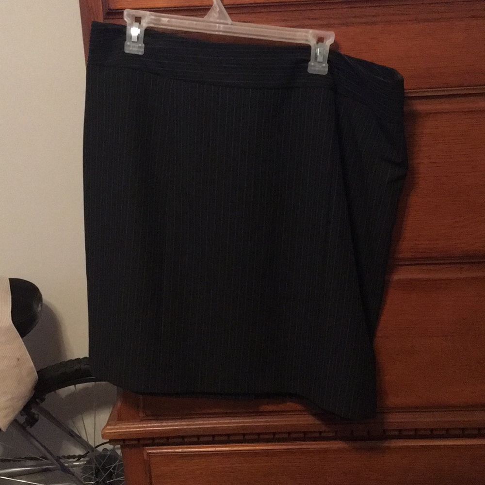 Striped pencil skirt